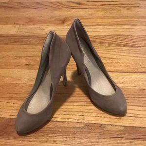 Tan genuine leather Aldo high heel